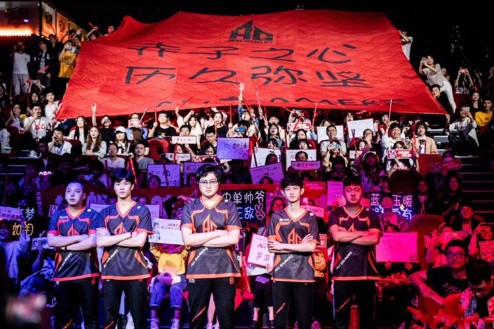 以顽强的斗