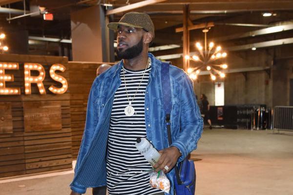 Valve对重大赛事前的阵容变更限制施加了 CS2