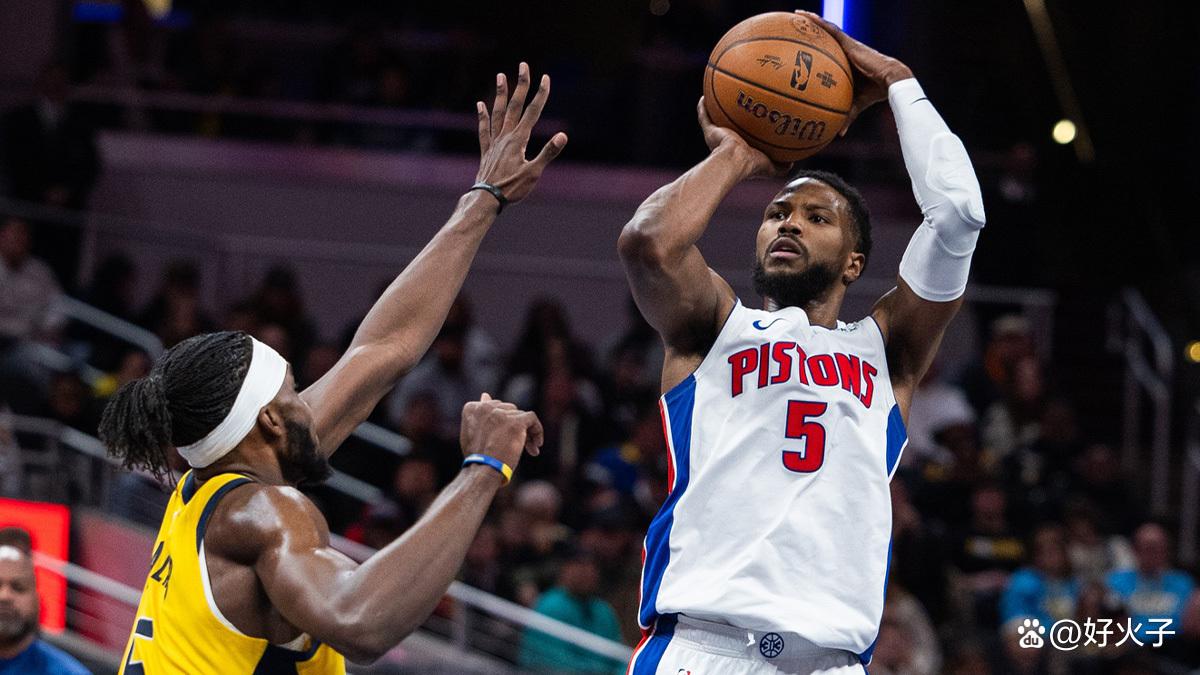 王建民的沉球在洋基球场屡次引发滚地球出局，被媒体称为“滚地球大王”