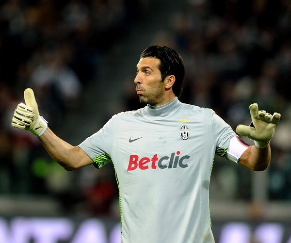 输给青岛后！上海锁定下半区，硬挑广东来打，没有洛夫顿也能赢？